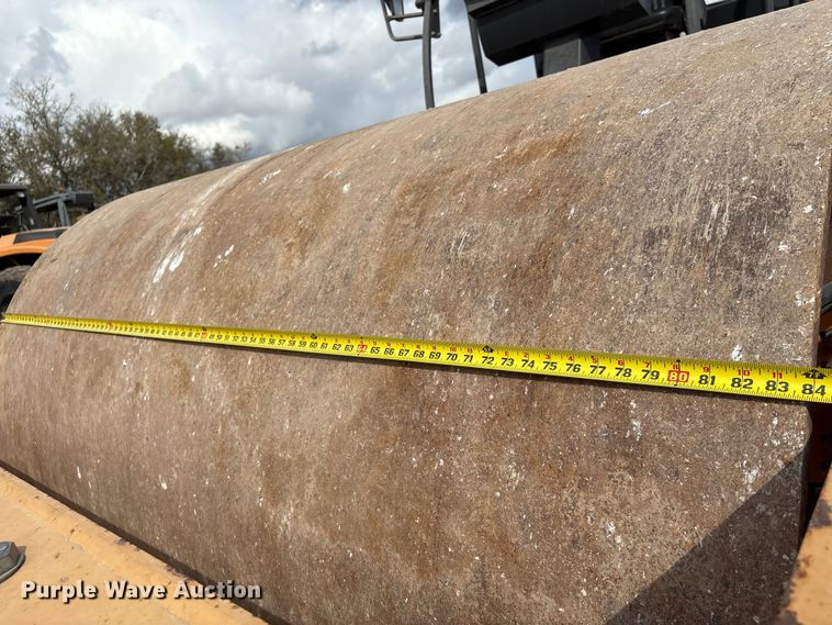 image for item EA7118 2016 Case SV212 single drum vibratory roller