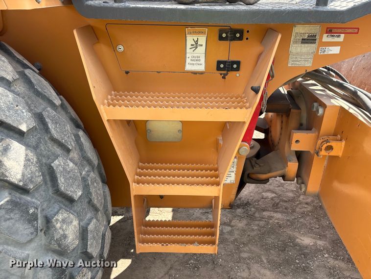 image for item EA7118 2016 Case SV212 single drum vibratory roller