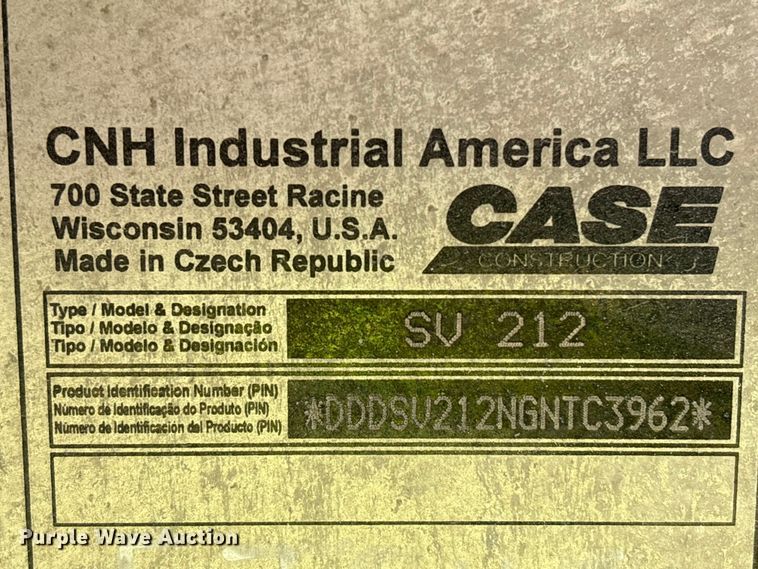 image for item EA7118 2016 Case SV212 single drum vibratory roller