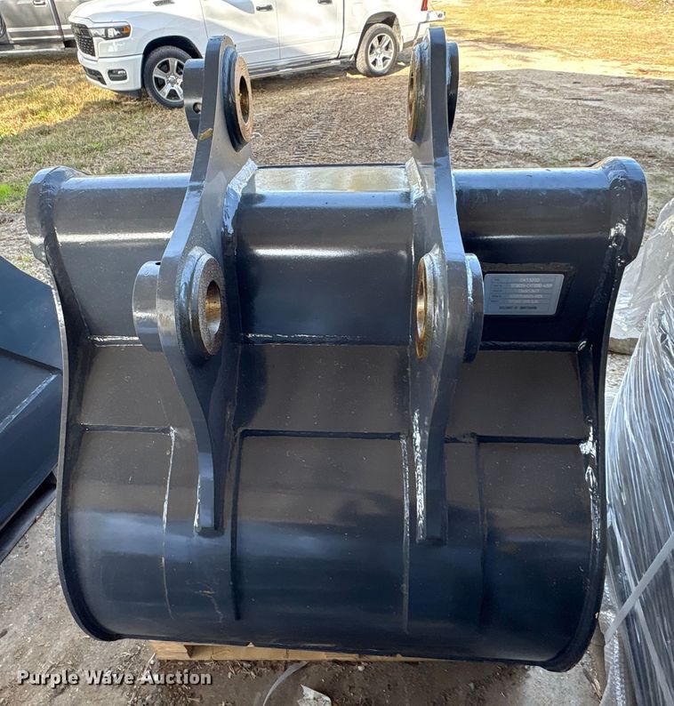 image for item EA7147 Smartcharm CAT320D excavator bucket