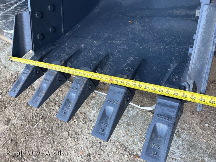 image for item EA7147 Smartcharm CAT320D excavator bucket