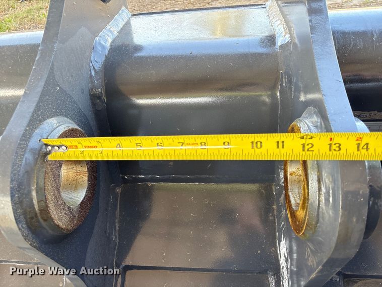 image for item EA7147 Smartcharm CAT320D excavator bucket