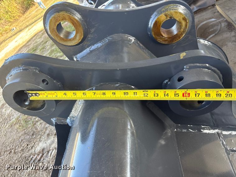 image for item EA7148 Smartcharm CAT320D Excavator Bucket