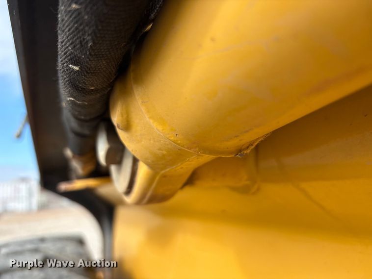 image for item EA7874 2012 John Deere 320D skid steer loader