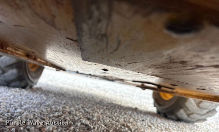 image for item EA7874 2012 John Deere 320D skid steer loader