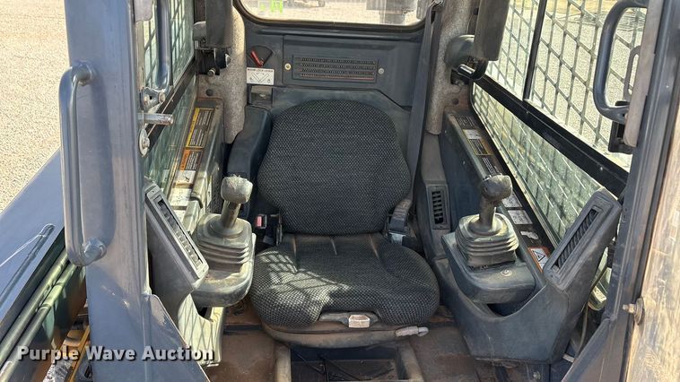 image for item EA7874 2012 John Deere 320D skid steer loader