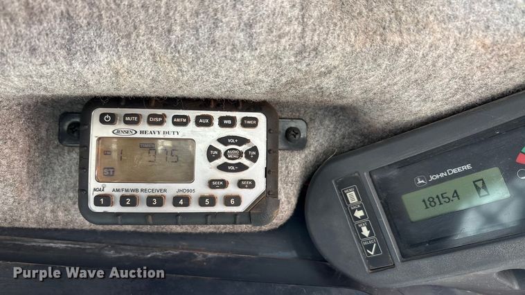 image for item EA7874 2012 John Deere 320D skid steer loader