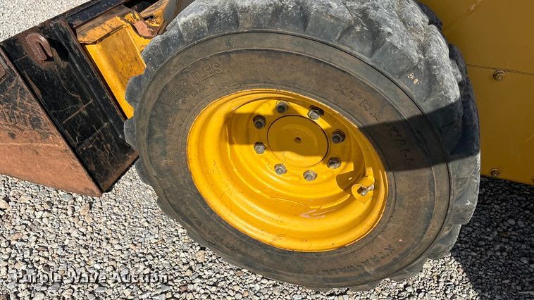 image for item EA7874 2012 John Deere 320D skid steer loader