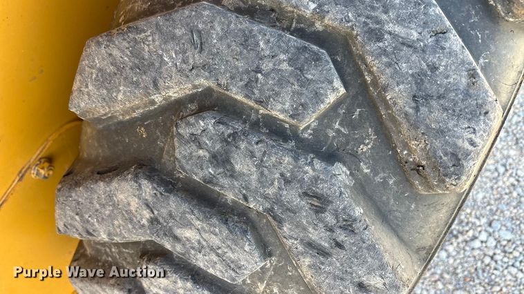 image for item EA7874 2012 John Deere 320D skid steer loader