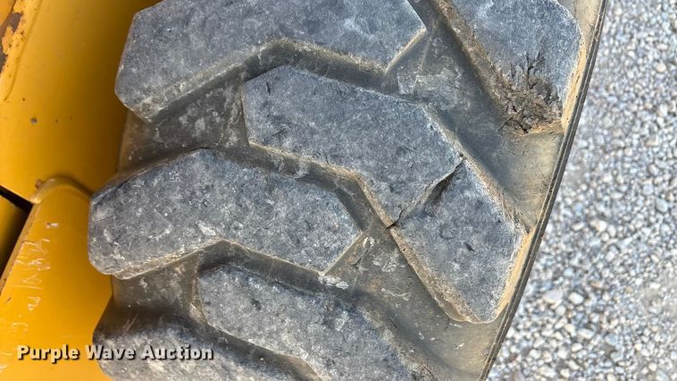 image for item EA7874 2012 John Deere 320D skid steer loader