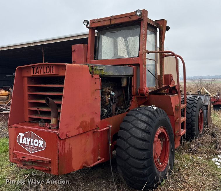 image for item EA7880 1977 Taylor T-958 wheel loader