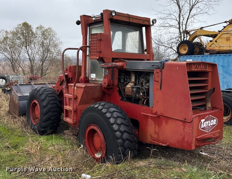image for item EA7880 1977 Taylor T-958 wheel loader