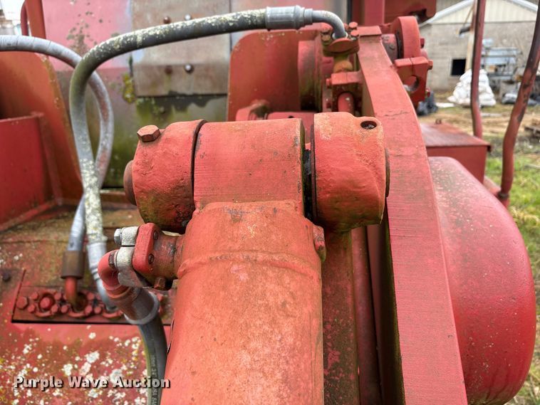 image for item EA7880 1977 Taylor T-958 wheel loader