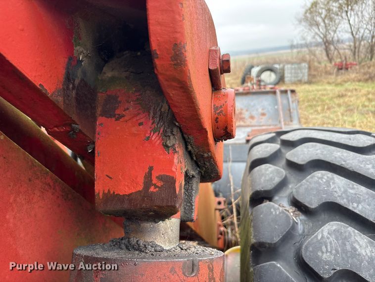 image for item EA7880 1977 Taylor T-958 wheel loader
