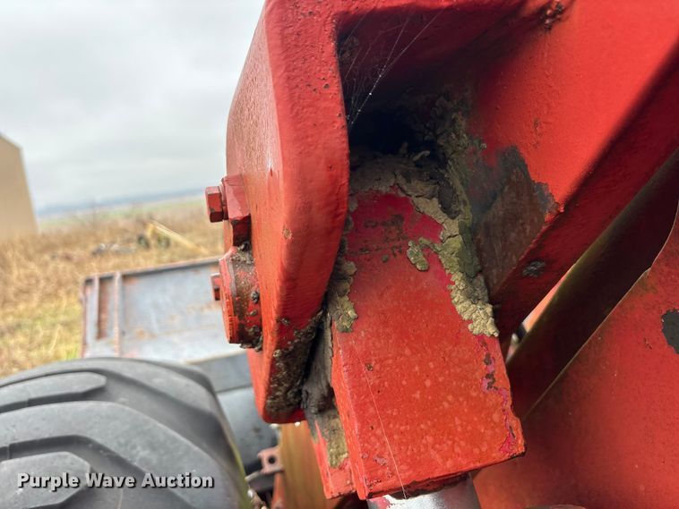 image for item EA7880 1977 Taylor T-958 wheel loader