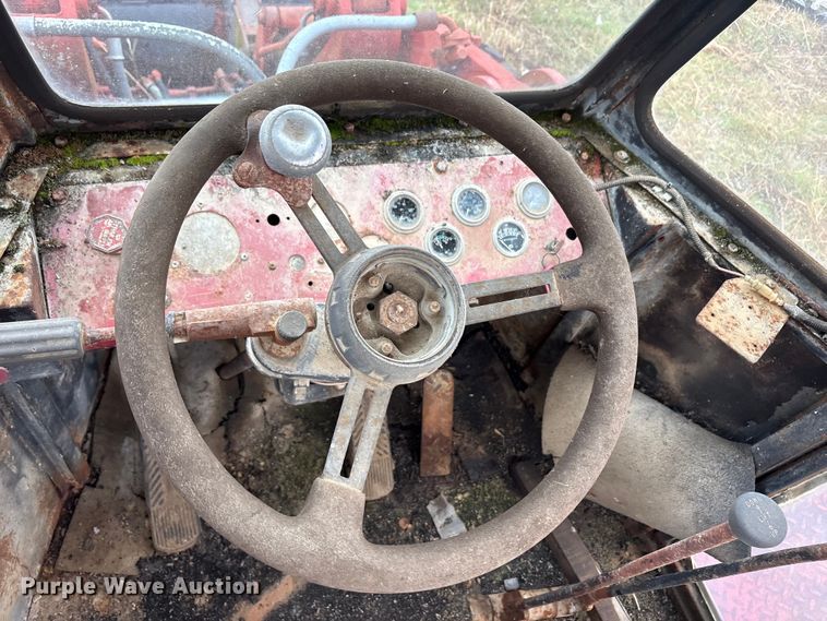 image for item EA7880 1977 Taylor T-958 wheel loader