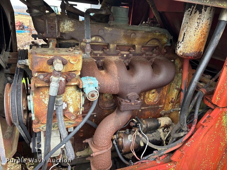 image for item EA7880 1977 Taylor T-958 wheel loader