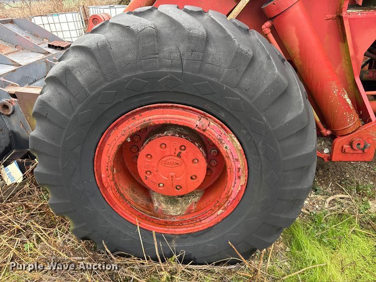 image for item EA7880 1977 Taylor T-958 wheel loader