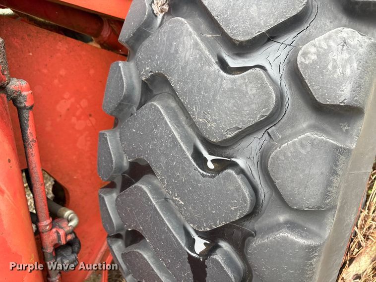 image for item EA7880 1977 Taylor T-958 wheel loader