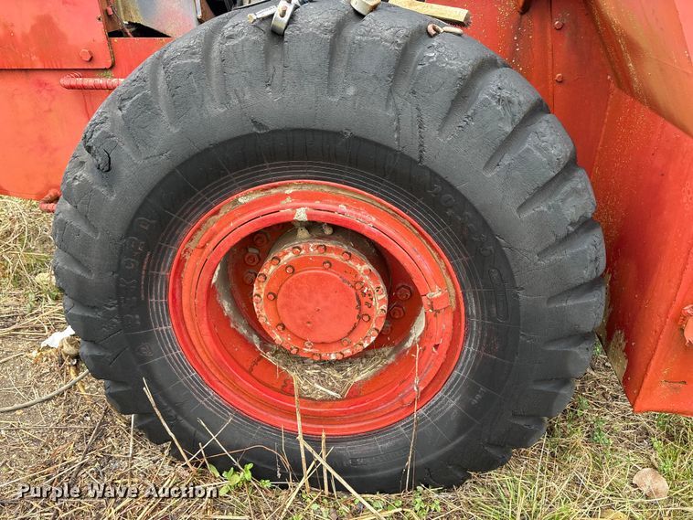 image for item EA7880 1977 Taylor T-958 wheel loader