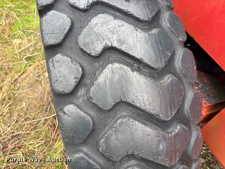 image for item EA7880 1977 Taylor T-958 wheel loader