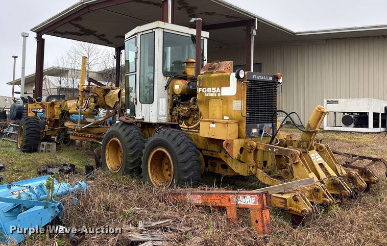 image for item EA7883 1997 Fiatallis FG85A motor grader