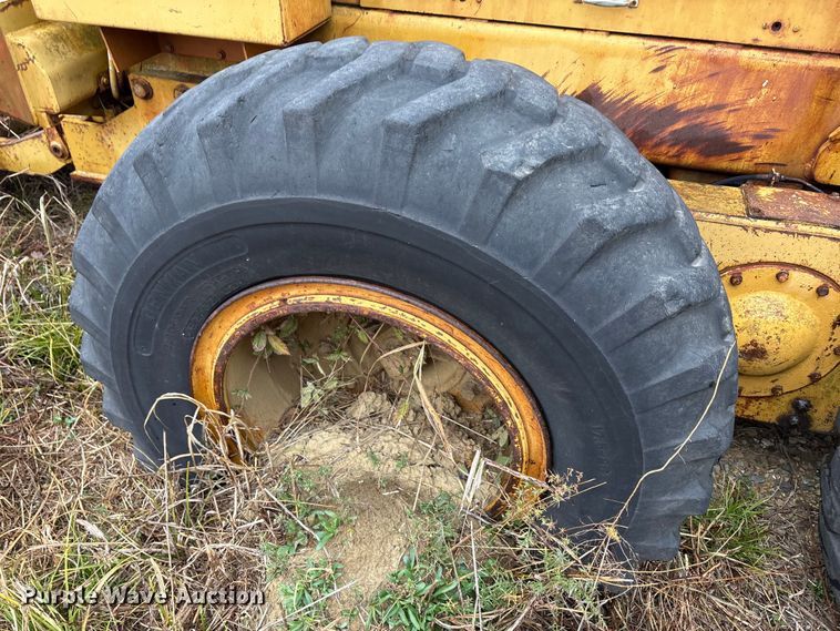 image for item EA7883 1997 Fiatallis FG85A motor grader