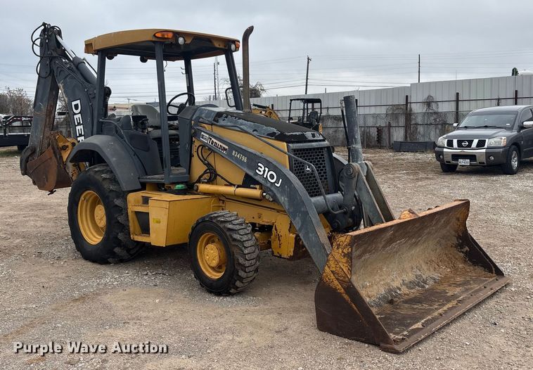 image for item EA7900 2010 John Deere 310J backhoe