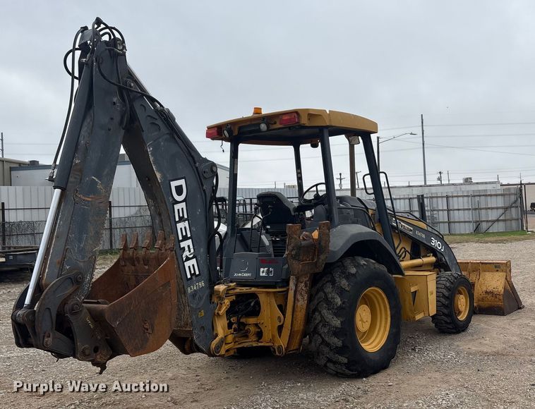 image for item EA7900 2010 John Deere 310J backhoe