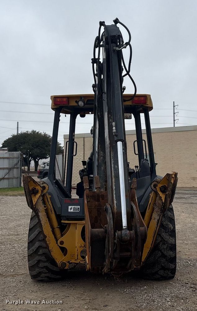 image for item EA7900 2010 John Deere 310J backhoe