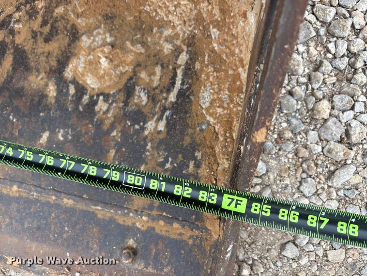 image for item EA7900 2010 John Deere 310J backhoe