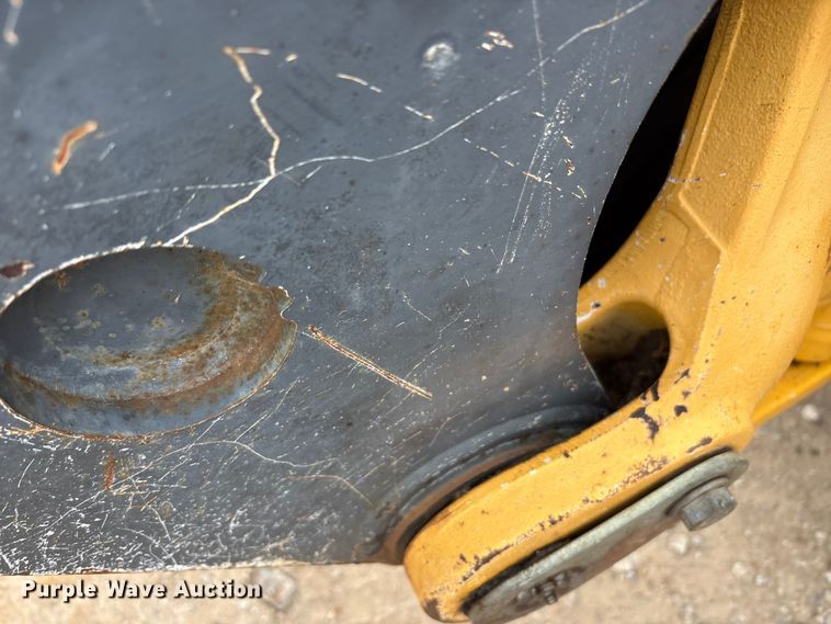 image for item EA7900 2010 John Deere 310J backhoe