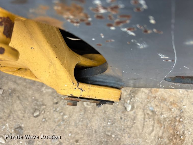 image for item EA7900 2010 John Deere 310J backhoe