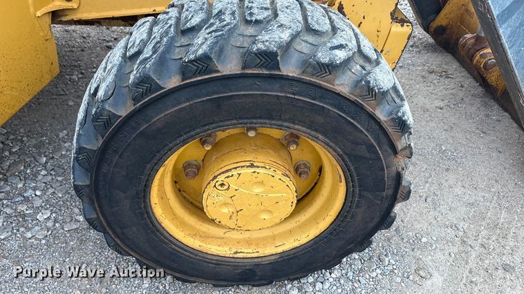 image for item EA7900 2010 John Deere 310J backhoe
