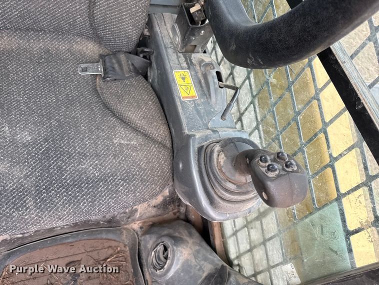 image for item EC4516 2017 Caterpillar 299D2 XHP tracked skid steer loader