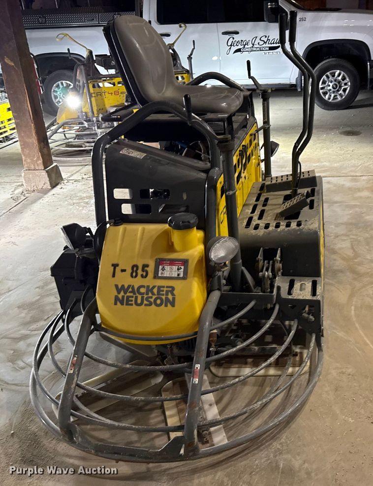 image for item EC4526 2015 Wacker Neuson CRT48 power trowel