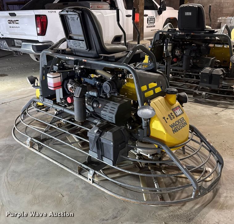 image for item EC4526 2015 Wacker Neuson CRT48 power trowel