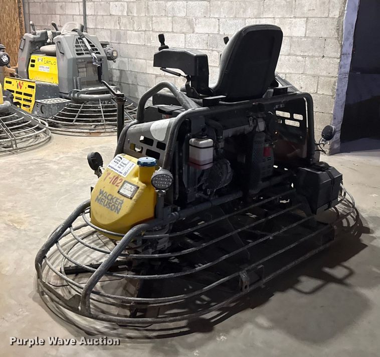 image for item EC4528 Wacker neuson CRT48 power trowel