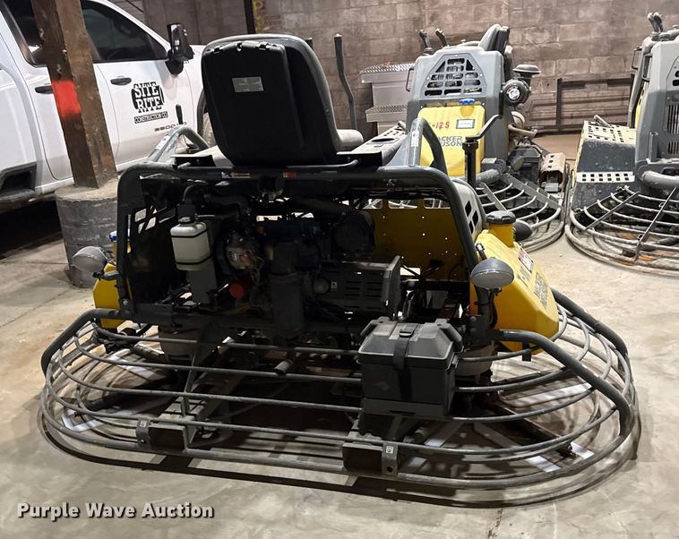 image for item EC4529 2015 Wacker neuseon CRT48 power trowel