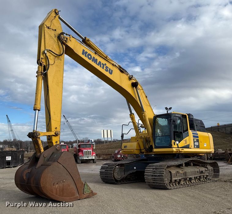 image for item EC4530 2015 Komatsu PC490LC-11 excavator