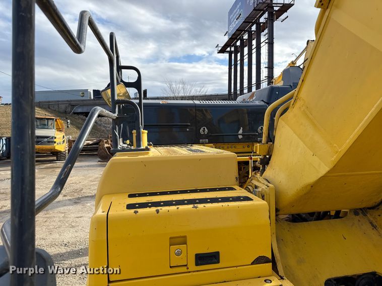 image for item EC4530 2015 Komatsu PC490LC-11 excavator