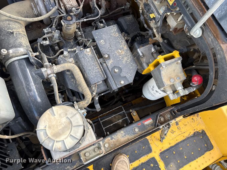 image for item EC4530 2015 Komatsu PC490LC-11 excavator