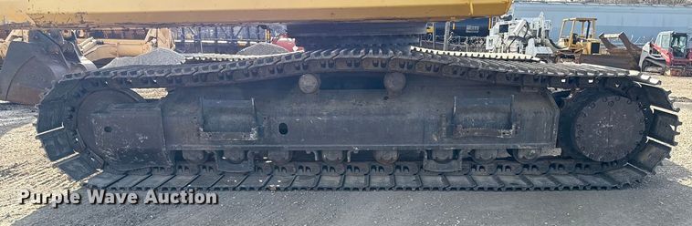 image for item EC4530 2015 Komatsu PC490LC-11 excavator