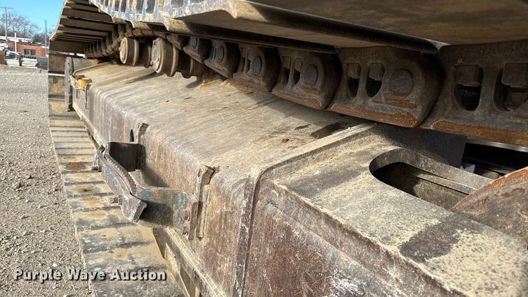 image for item EC4530 2015 Komatsu PC490LC-11 excavator