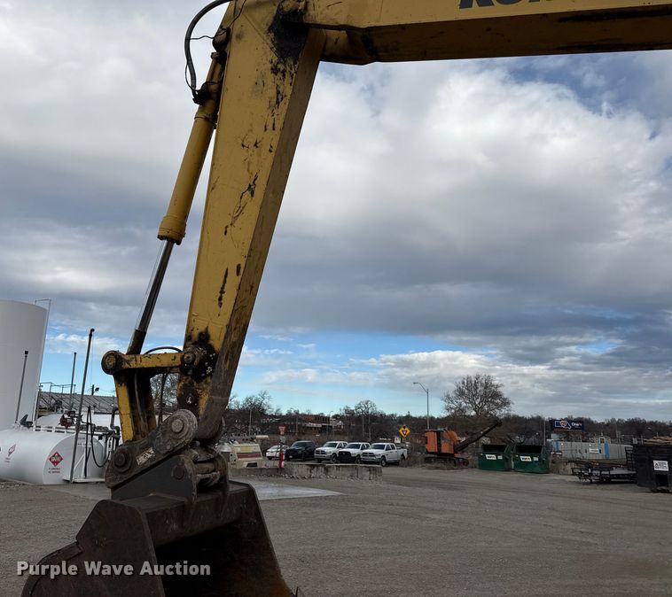 image for item EC4531 2002 Komatsu PC300LC-6 excavator