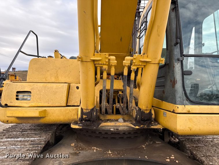 image for item EC4531 2002 Komatsu PC300LC-6 excavator