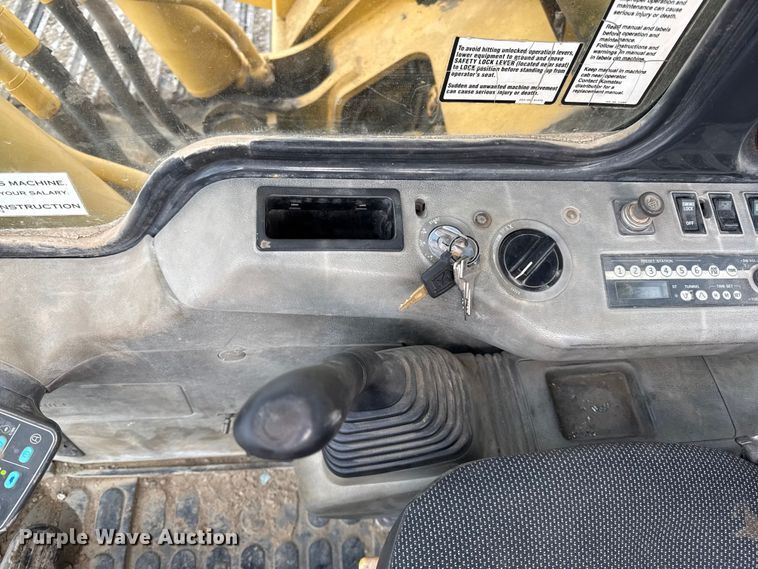 image for item EC4531 2002 Komatsu PC300LC-6 excavator