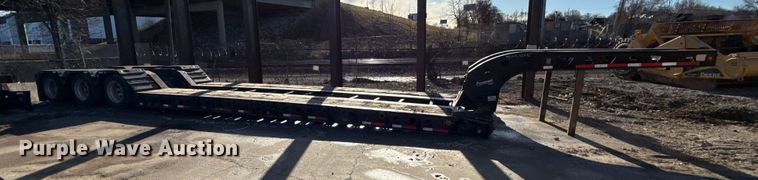 image for item EC4534 2014 Trail King lowboy equipment trailer