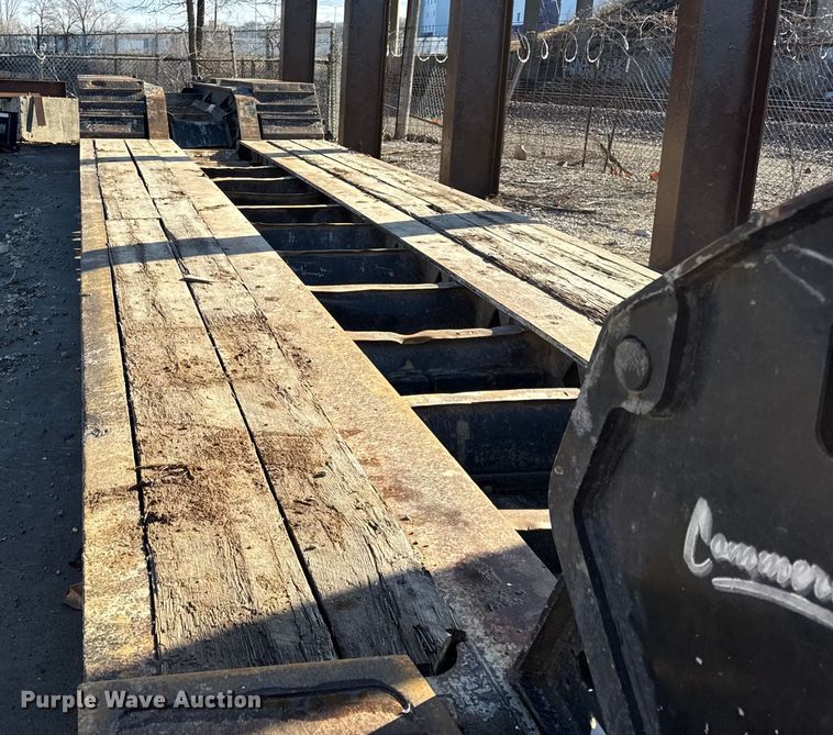 image for item EC4534 2014 Trail King lowboy equipment trailer