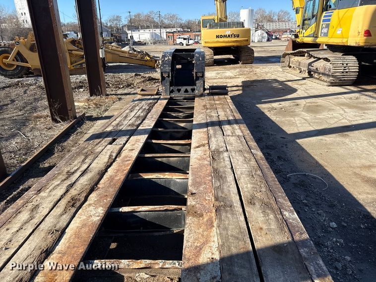 image for item EC4534 2014 Trail King lowboy equipment trailer